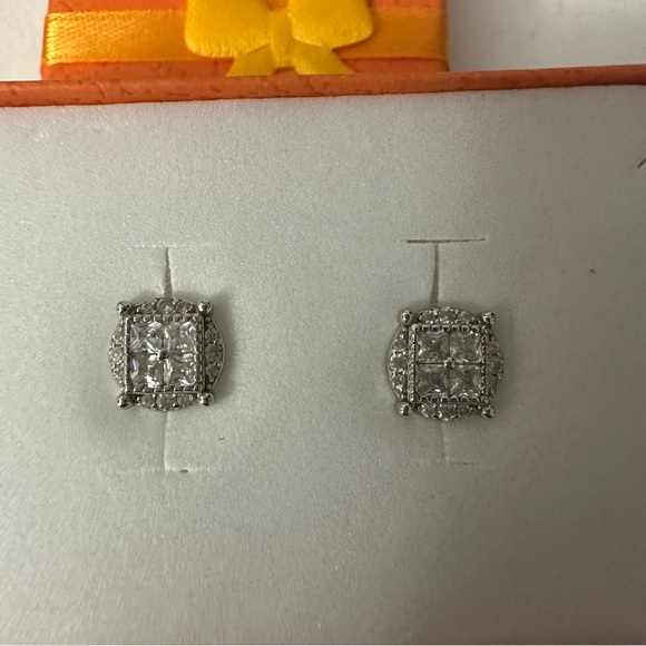 925 Sterling Silver Earings - Picture 2 of 11